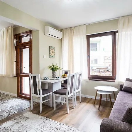 Luxury New Two Bedroom Appartement Plovdiv